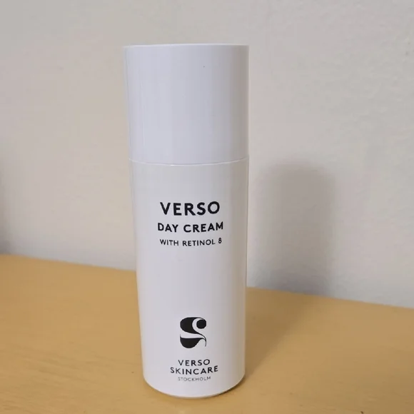 Enzyme Peel and Day Cream Set - White